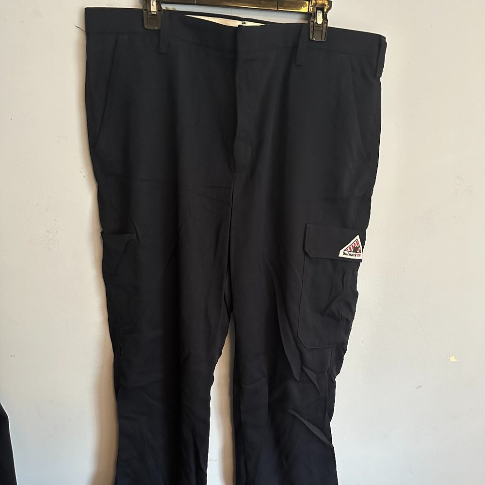 Bulwark FR  Men's Lightweight PMU2NV3 Cargo Pant  Navy  Size 38x33